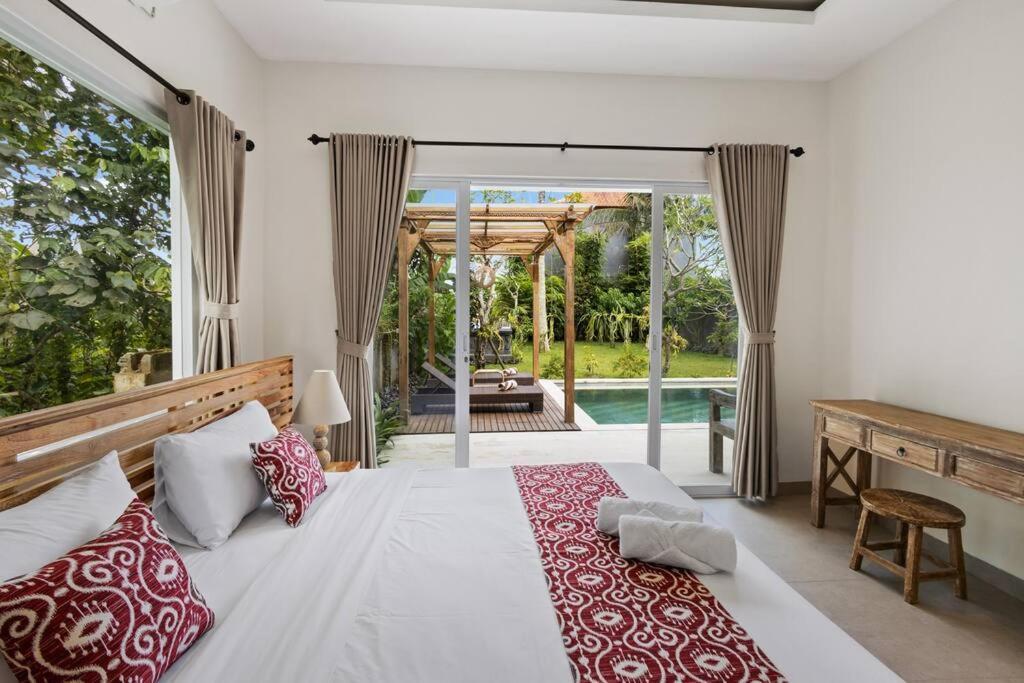 New 4 Bedroom Villa Surrounded By Jungle And Ricefields ウブド エクステリア 写真
